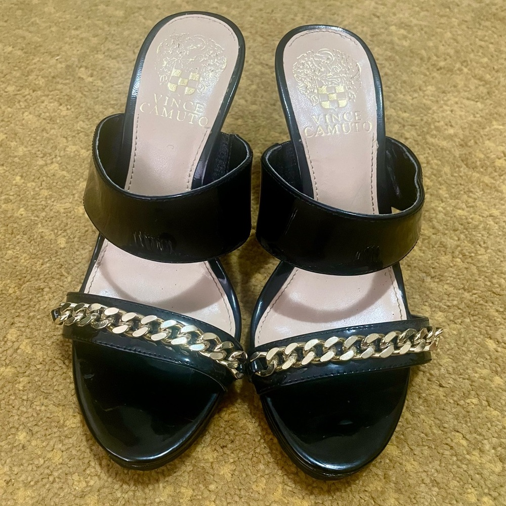 Vince Camuto Black Mules with Gold Chain Accent, size 5